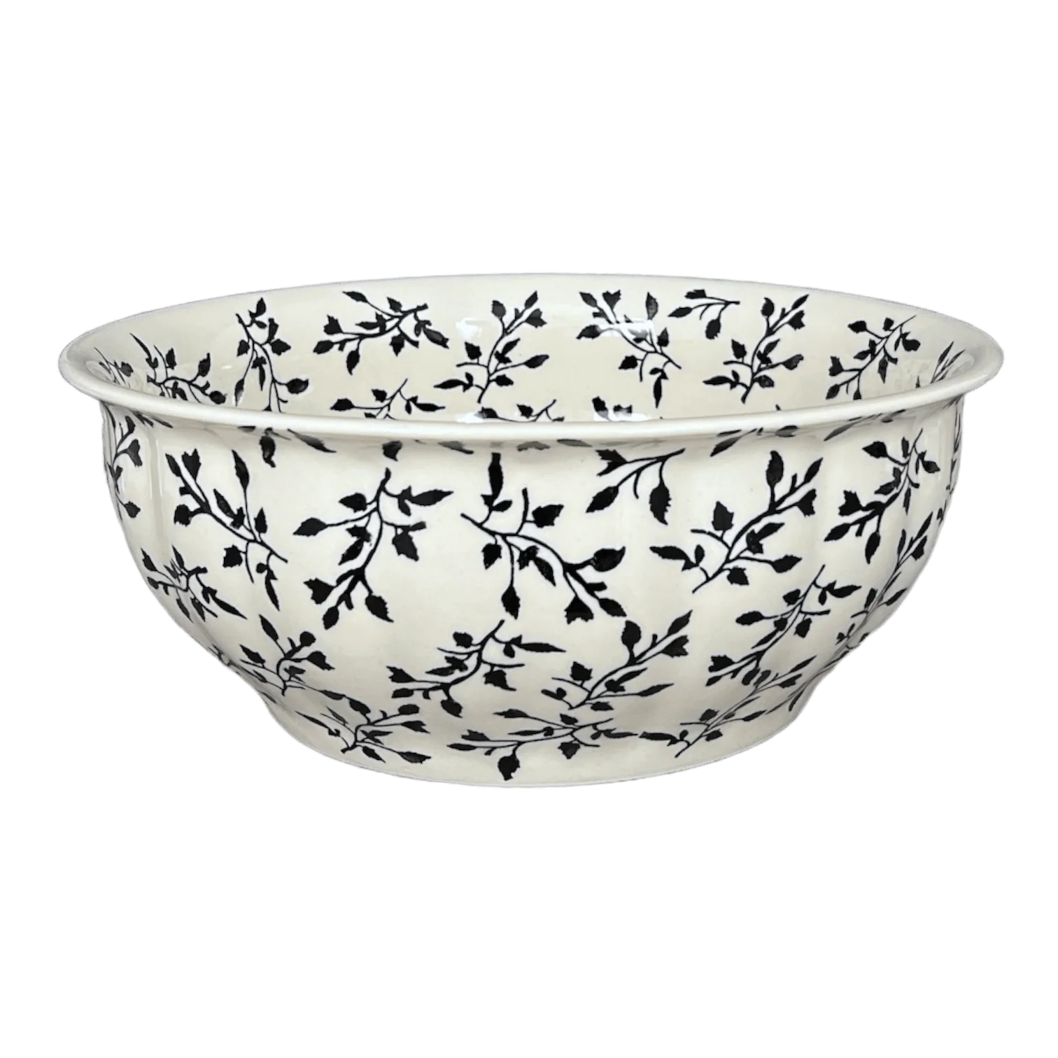 Bowl, Round, 11" in "Black Spray" by Manufaktura | M087T-LISC