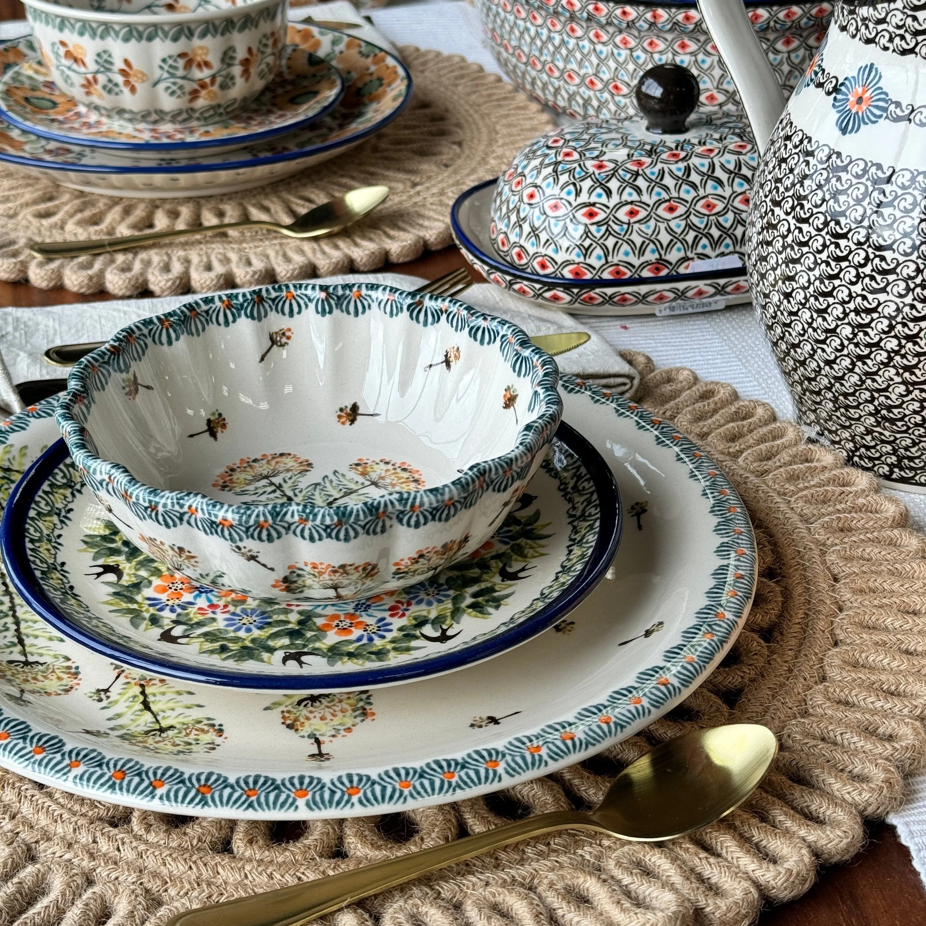 Bowl, Round, Scalloped, 6.25" in "Garden Party Blues" by Zaklady | Y1891A-DU50 - Image 2