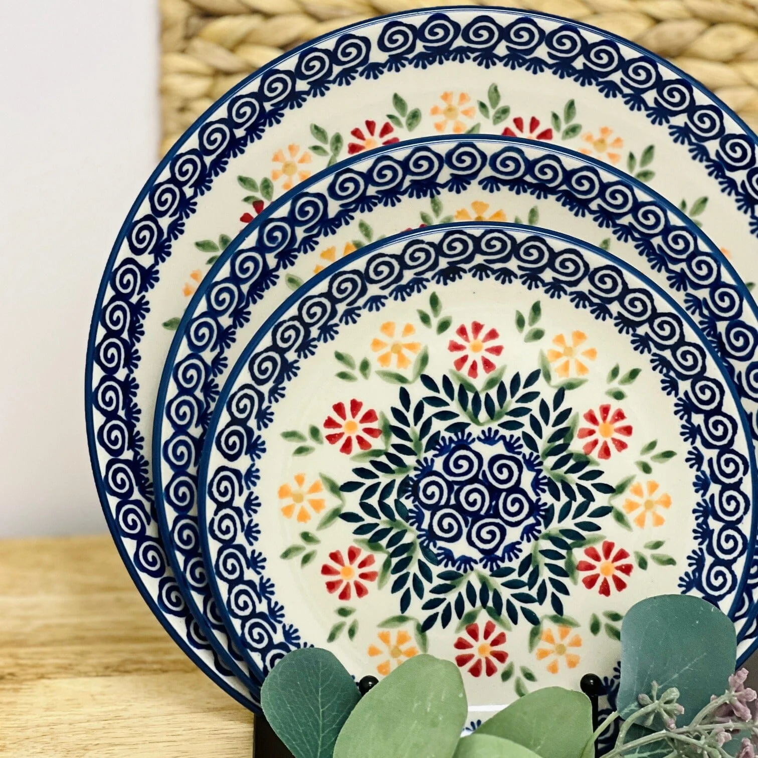 Plate, Round, Dessert, 7.25" in "Flower Power" by Manufaktura | T131T-JS14 - Image 3