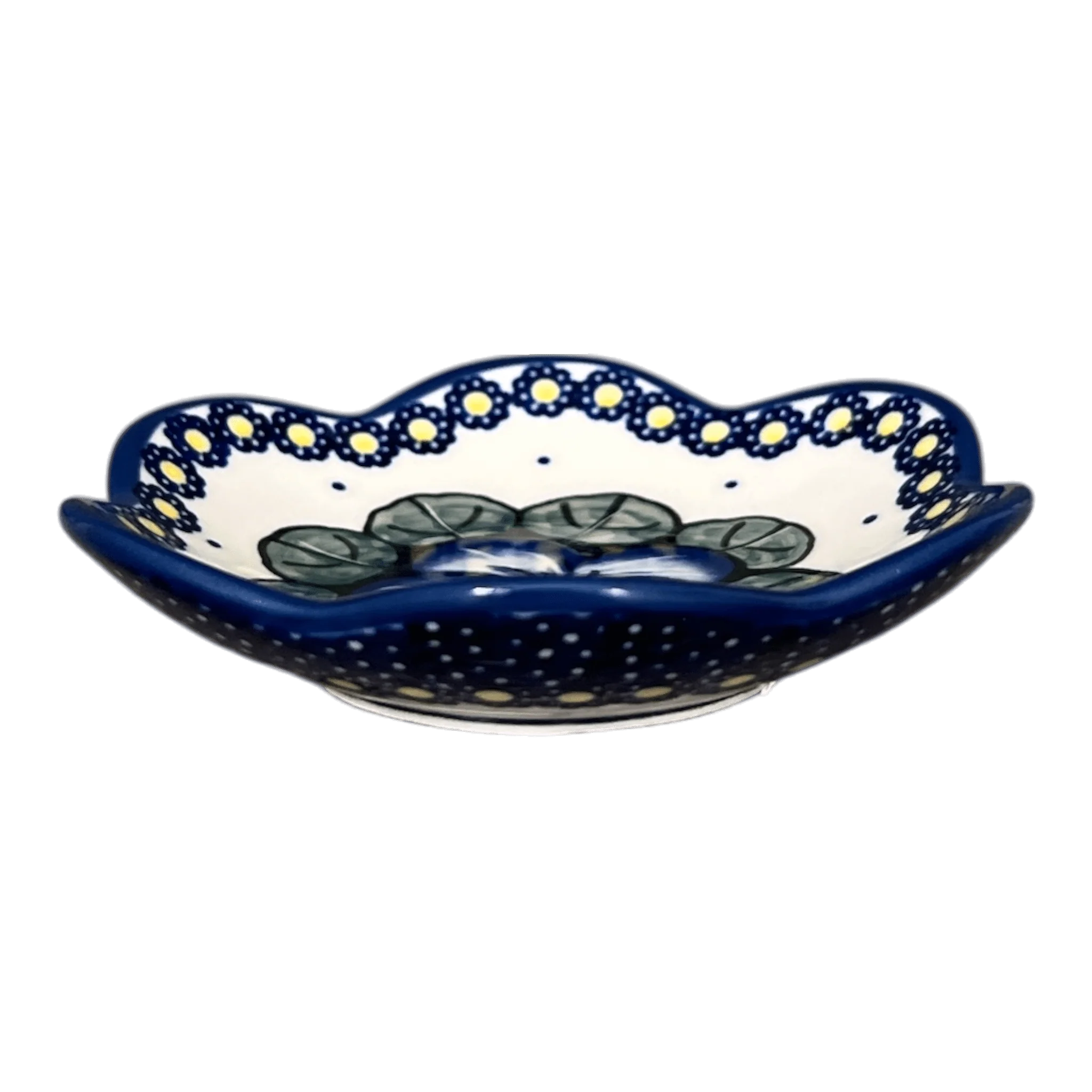 Bowl, Scalloped, Shallow, 4.25", (P205) in "Pansies" by Manufaktura | P205S-JZB