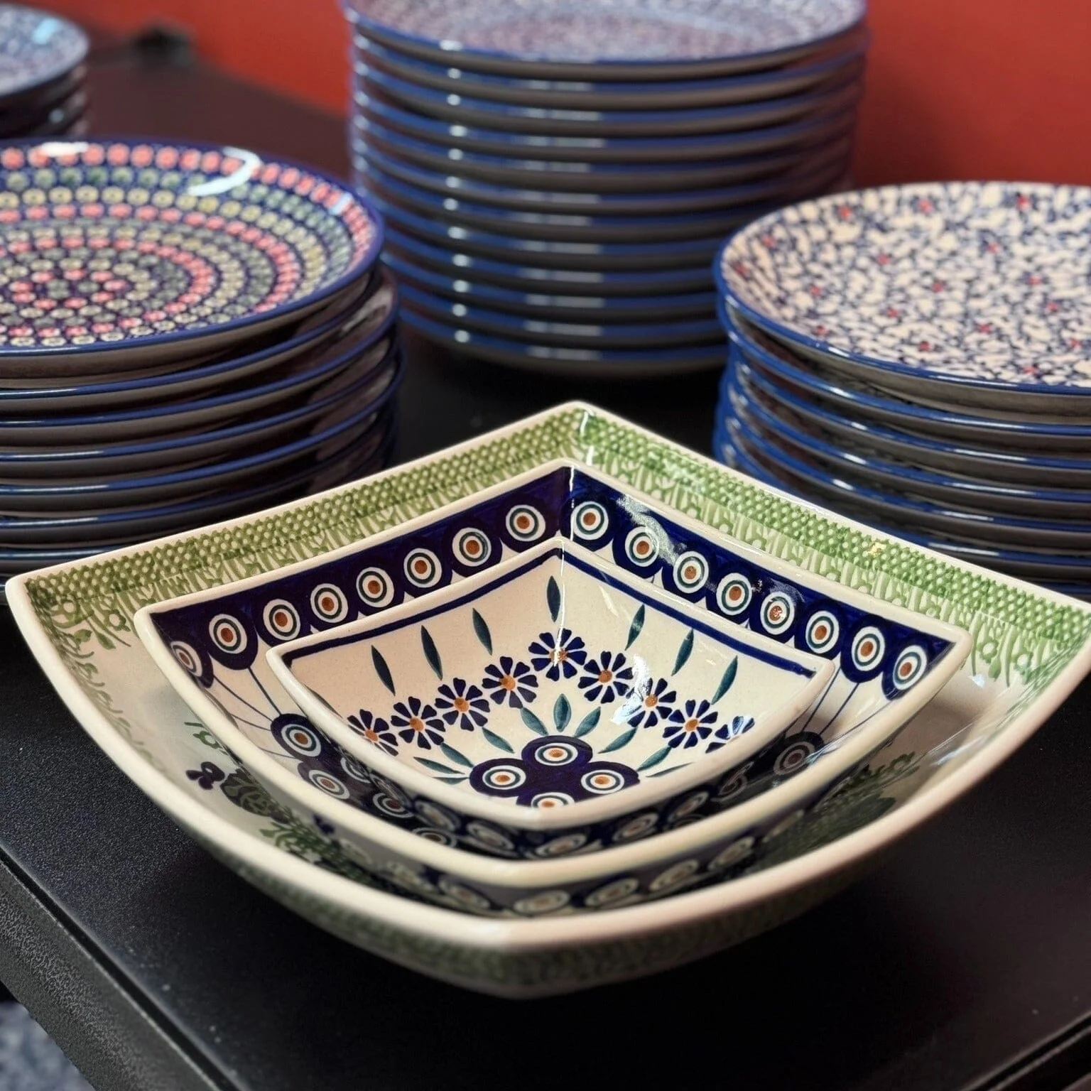 Bowl, Square, Nut, Small, 5.25" in "Floral Peacock" by Manufaktura | M105T-54KK - Image 2