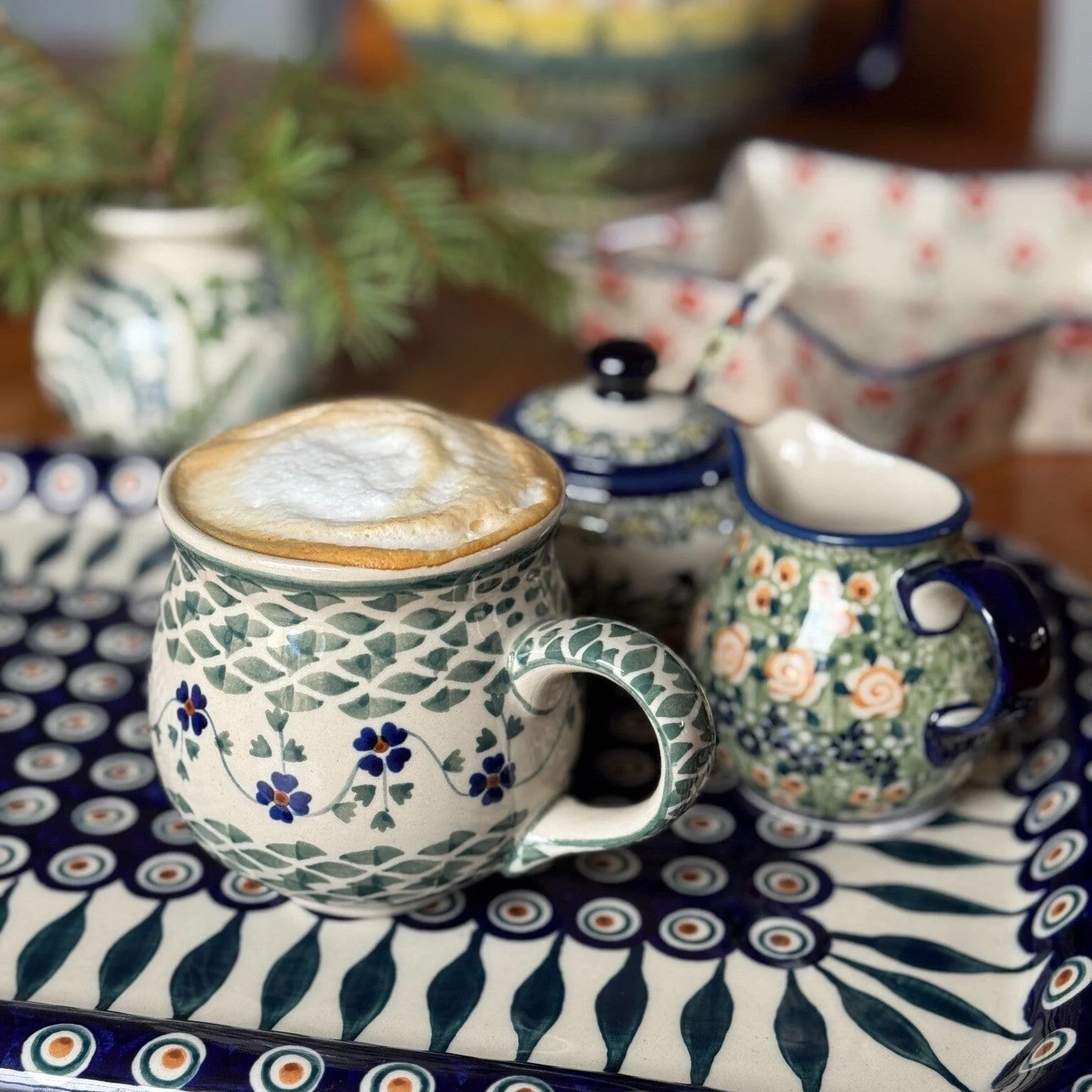 Mug, Belly Mug, 10 oz Medium in "Woven Pansies" by Manufaktura | K090T-RV - Image 2