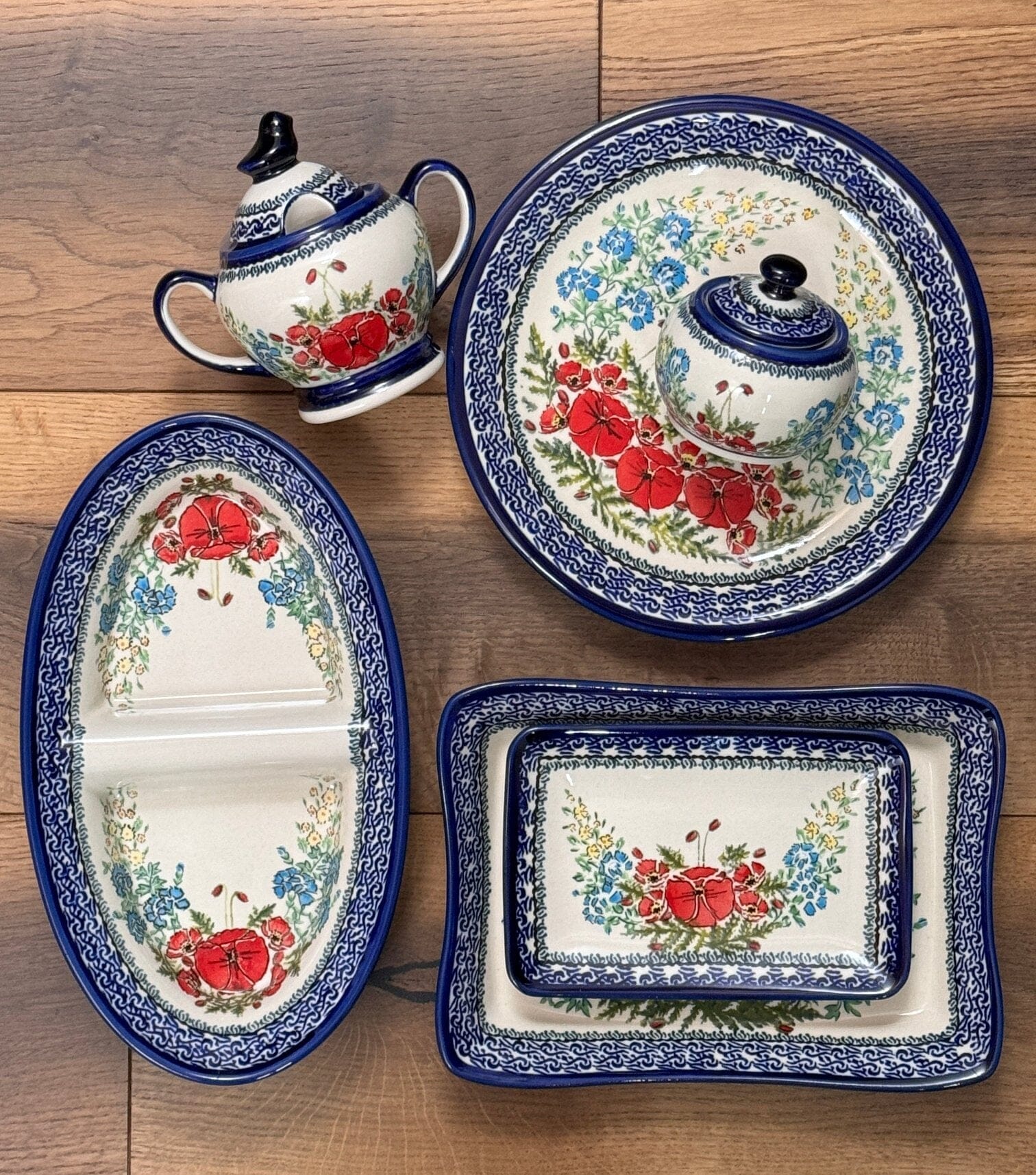 Plate, Round, 9.5" in "Floral Crescent" by Zaklady | Y1001-ART237 - Image 2